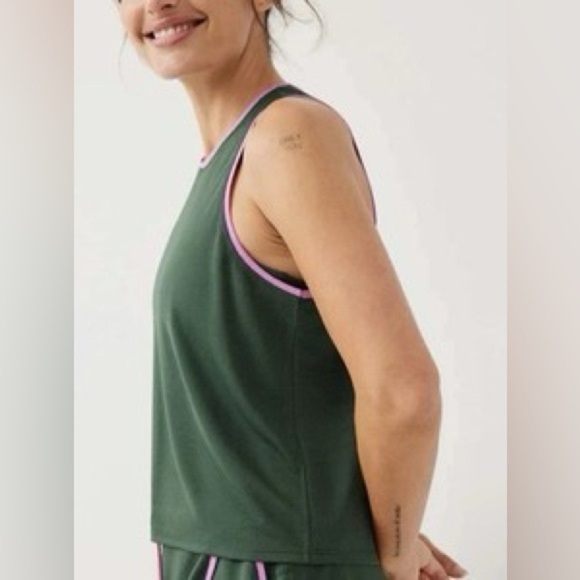 Outdoor Voices Rec Mesh Tank in Evergreen - Picture 9 of 9
